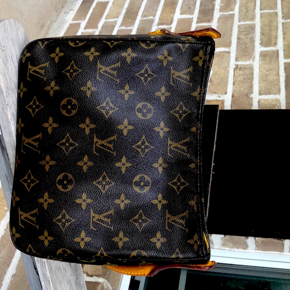 Louis Vuitton Looping MM Handbag- AUTHENTIC
